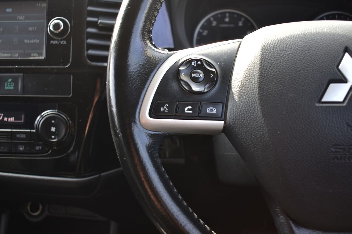 2013 Mitsubishi Outlander ES ZJ