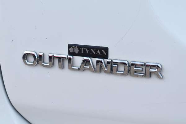 2013 Mitsubishi Outlander ES ZJ