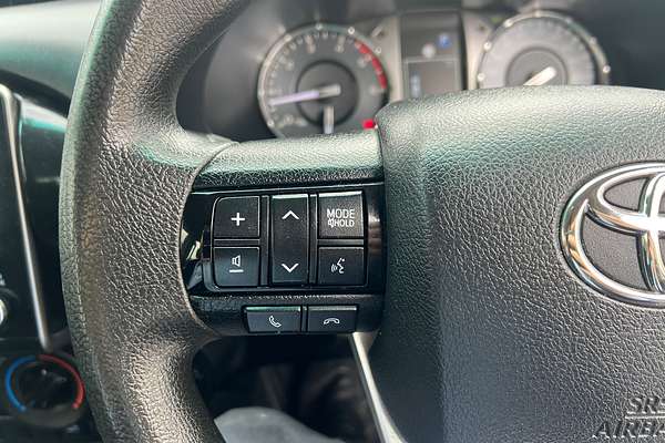 2021 Toyota Hilux SR GUN126R 4X4