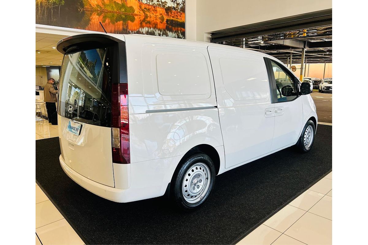 2025 Hyundai STARIA LOAD US4.V3