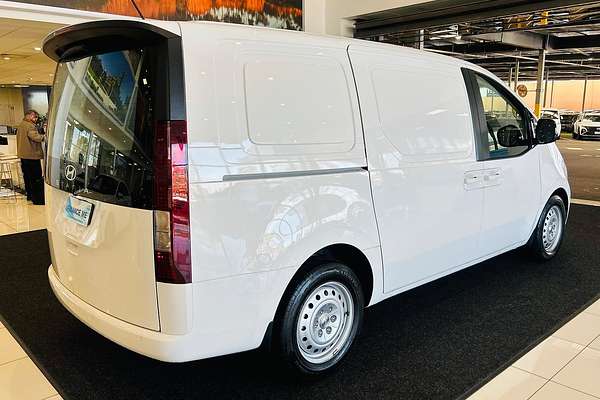 2025 Hyundai STARIA LOAD US4.V3