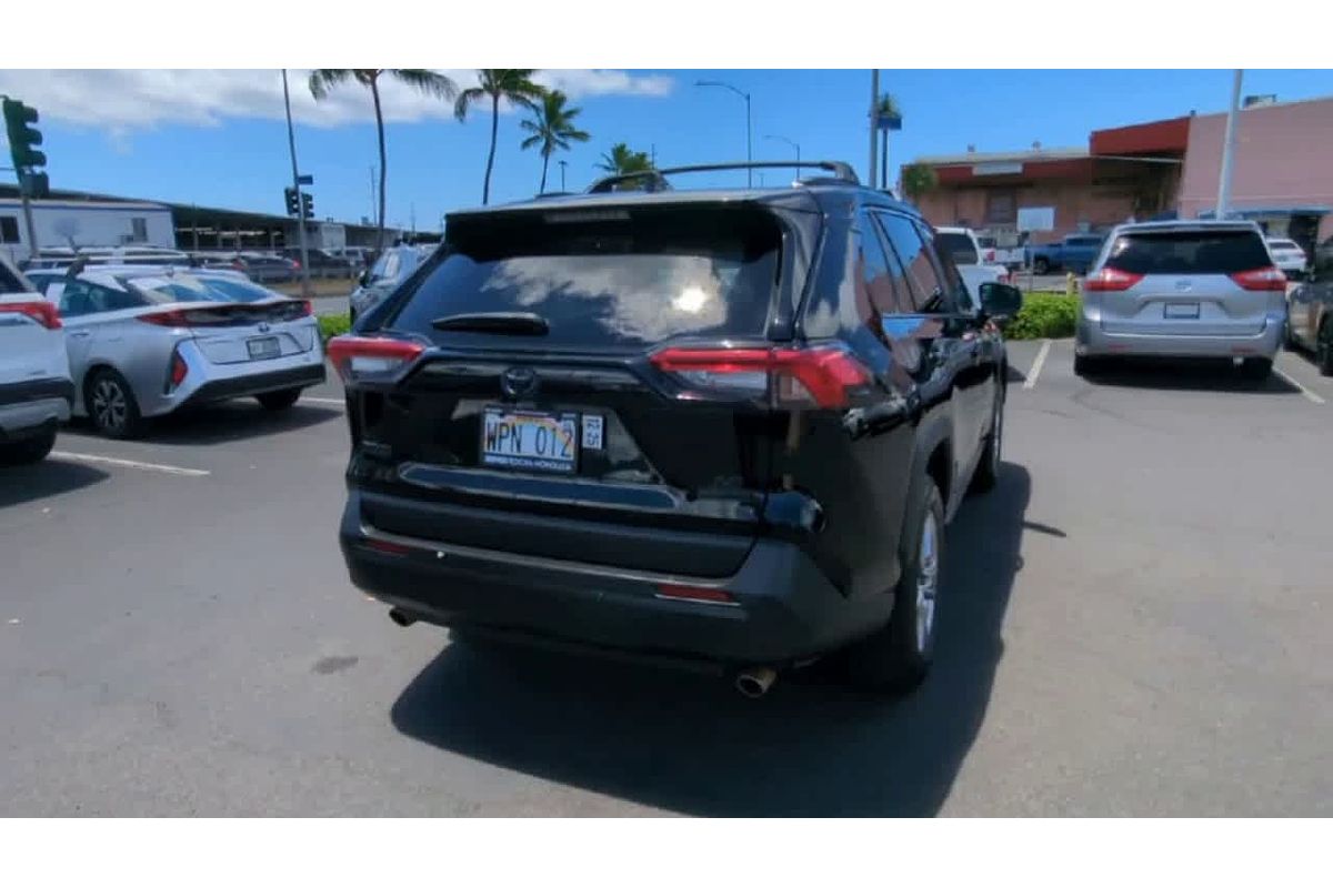2022 Toyota RAV4 Hybrid LE