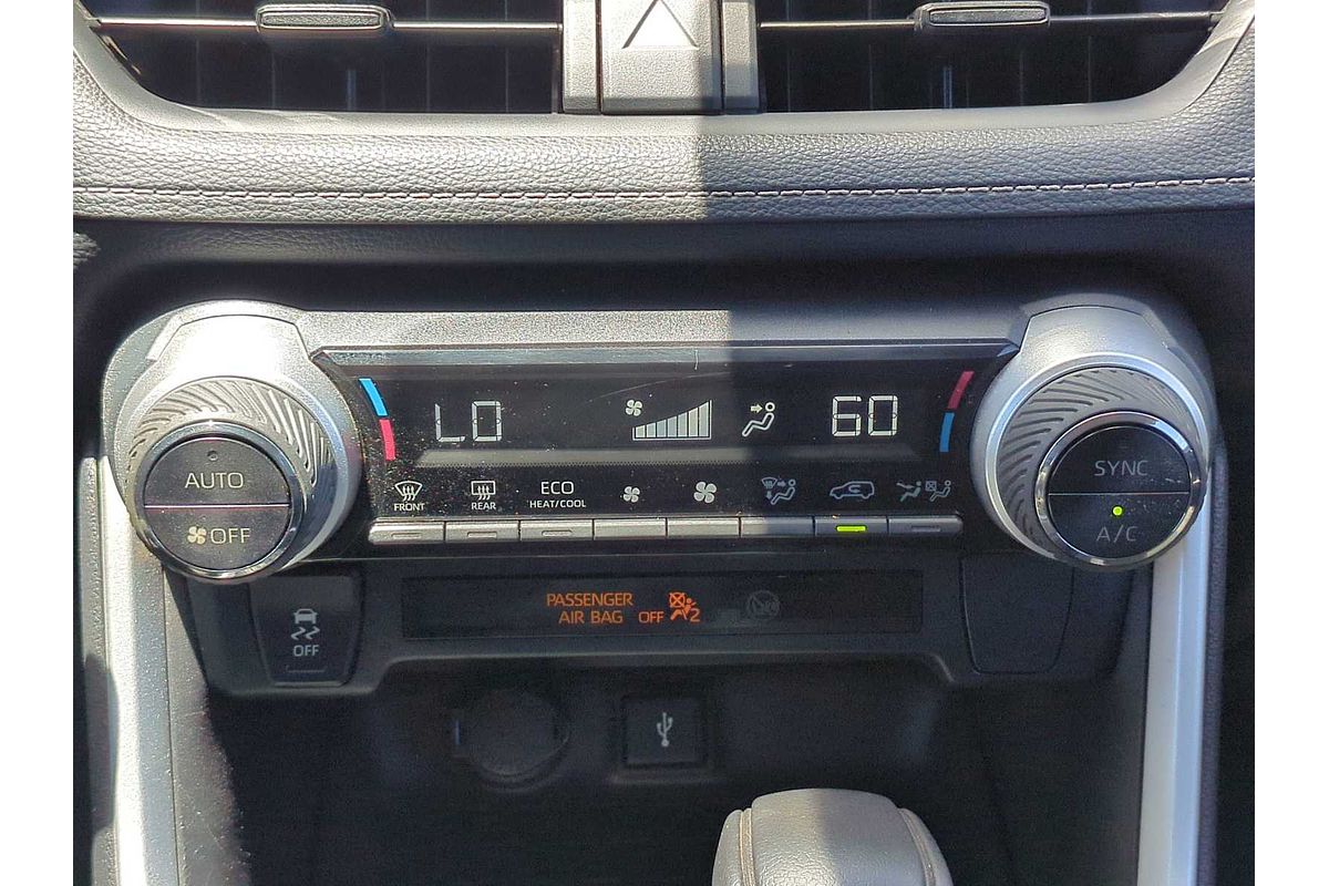 2022 Toyota RAV4 Hybrid LE