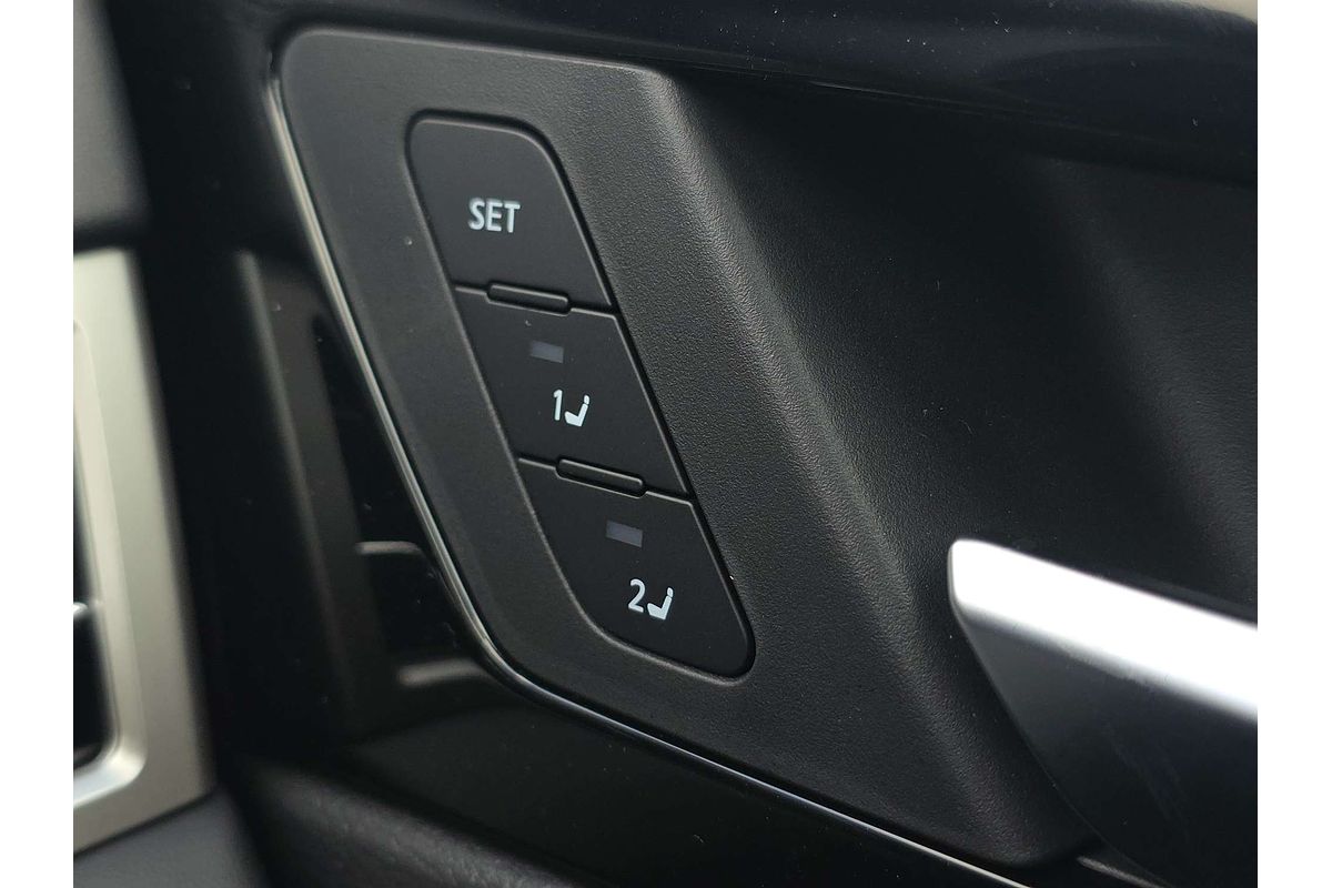 2025 Mitsubishi Outlander PHEV Exceed ZM