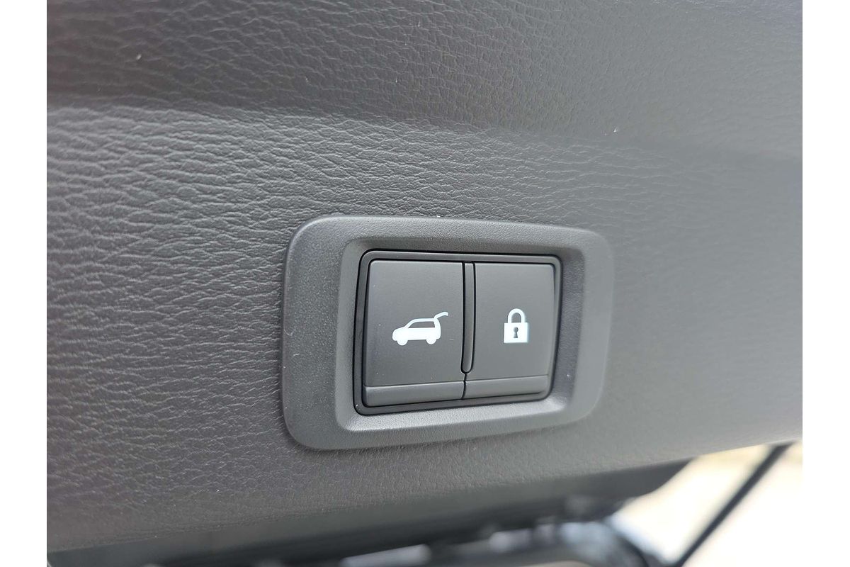 2025 Mitsubishi Outlander PHEV Exceed ZM