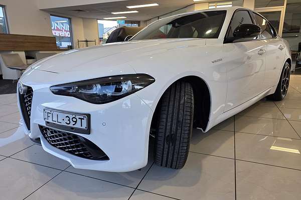 2023 Alfa Romeo Giulia Veloce Series 4
