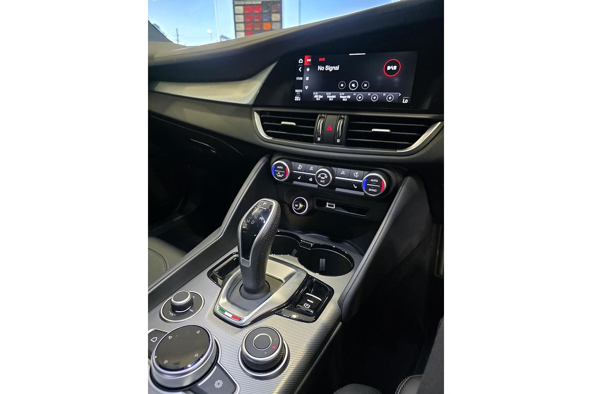 2023 Alfa Romeo Giulia Veloce Series 4