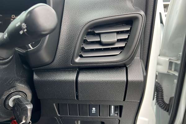 2020 Isuzu D-MAX SX LOW-RIDE (4x2) TF MY19 REAR WHEEL DRIVE