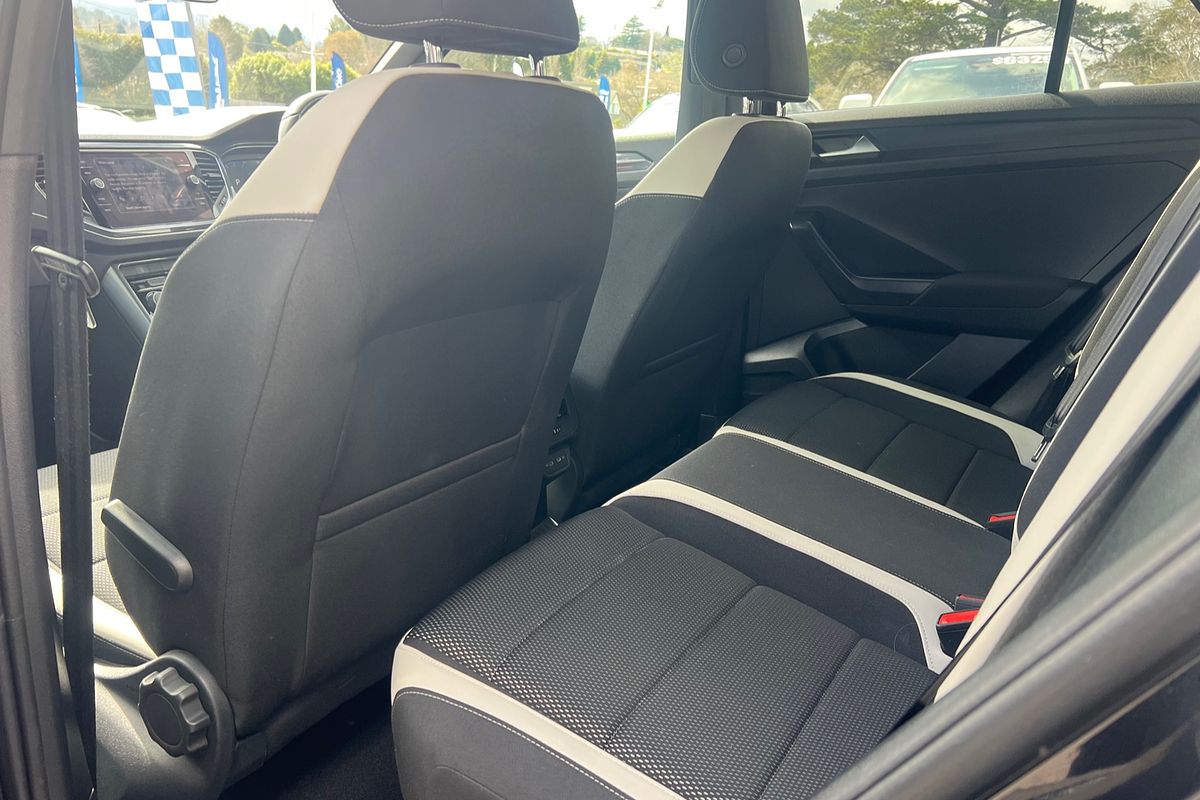 2021 Volkswagen T-Roc 140TSI Sport A11
