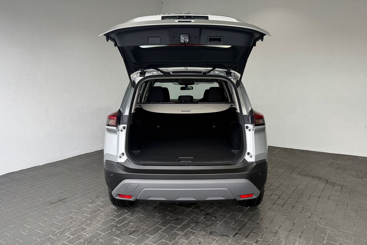 2025 Nissan X-TRAIL ST T33