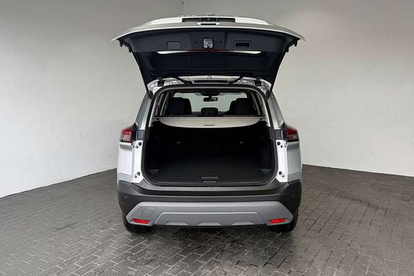2025 Nissan X-TRAIL ST T33