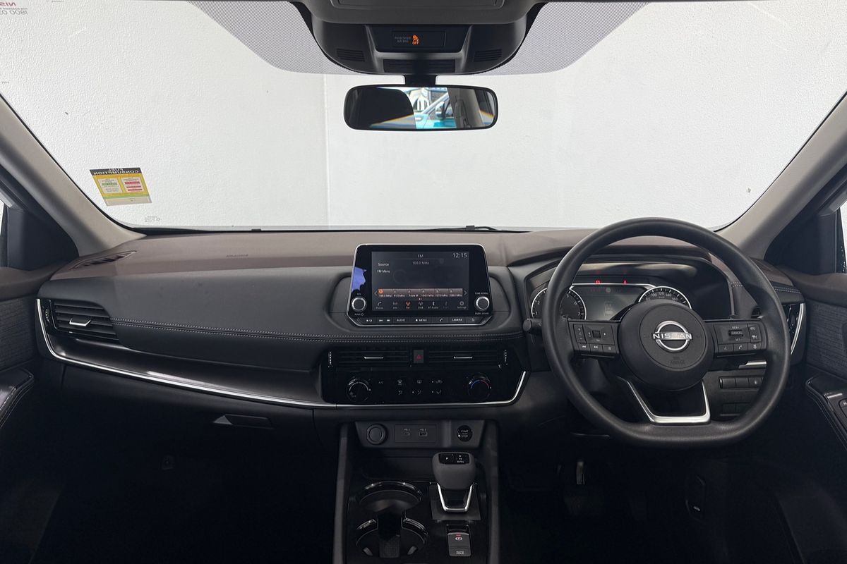 2025 Nissan X-TRAIL ST T33