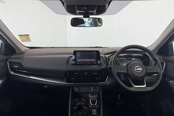 2025 Nissan X-TRAIL ST T33