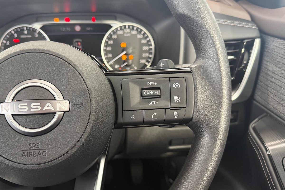 2025 Nissan X-TRAIL ST T33