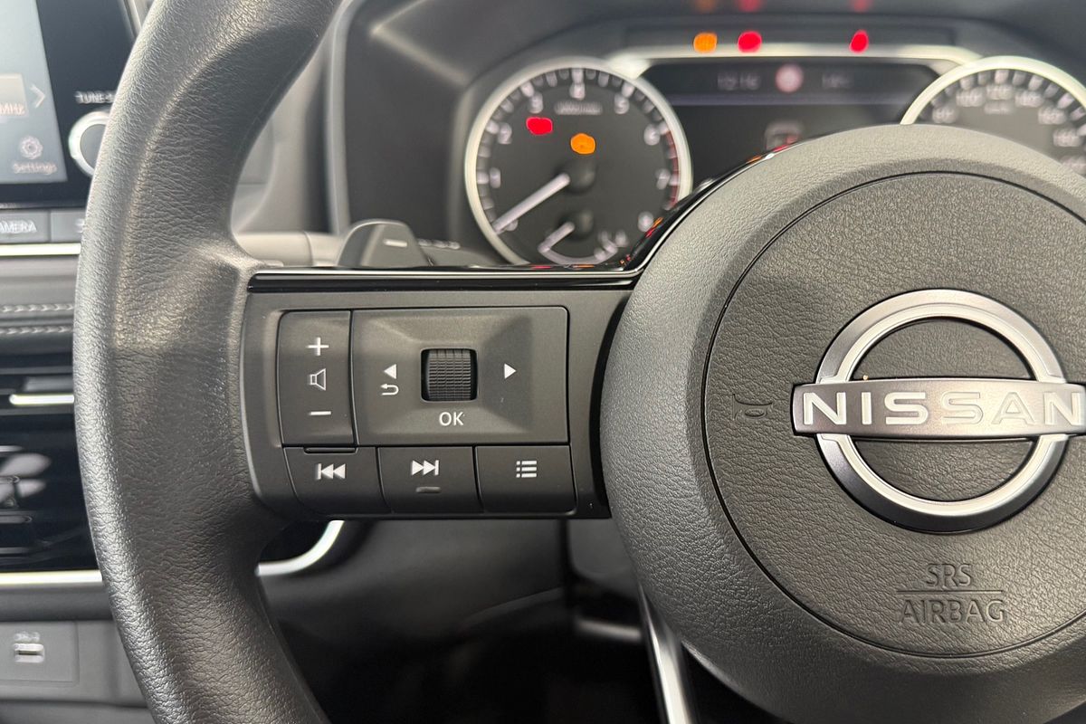 2025 Nissan X-TRAIL ST T33