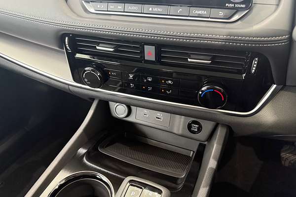 2025 Nissan X-TRAIL ST T33