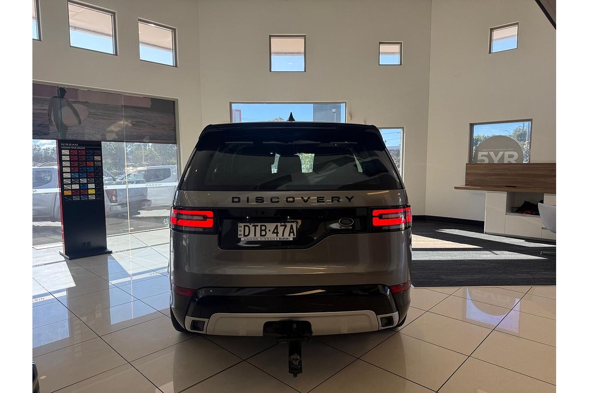 2017 Land Rover Discovery SD4 S Series 5