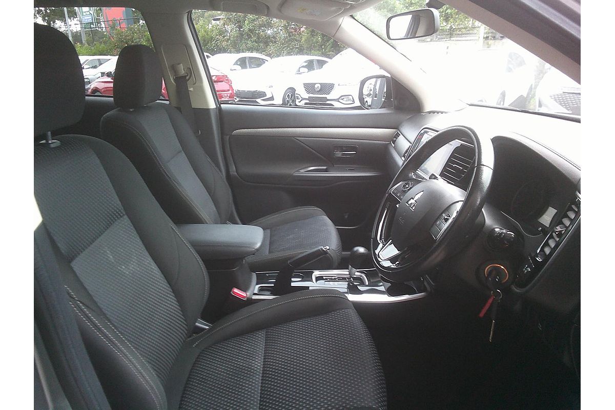 2017 Mitsubishi Outlander LS ZK