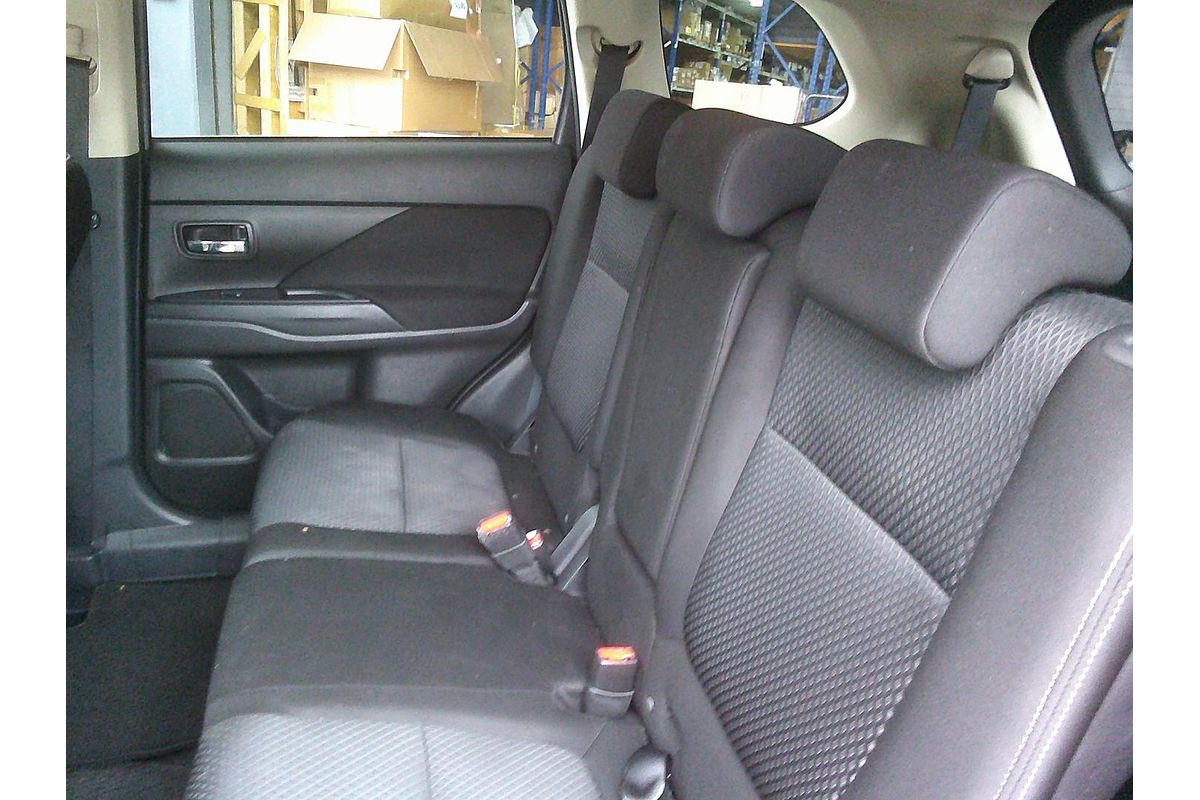 2017 Mitsubishi Outlander LS ZK