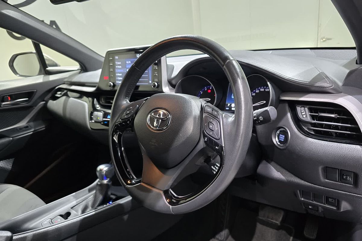 2022 Toyota C-HR GXL NGX10R
