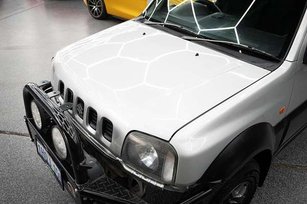 2010 Suzuki Jimny Sierra SN413 T6