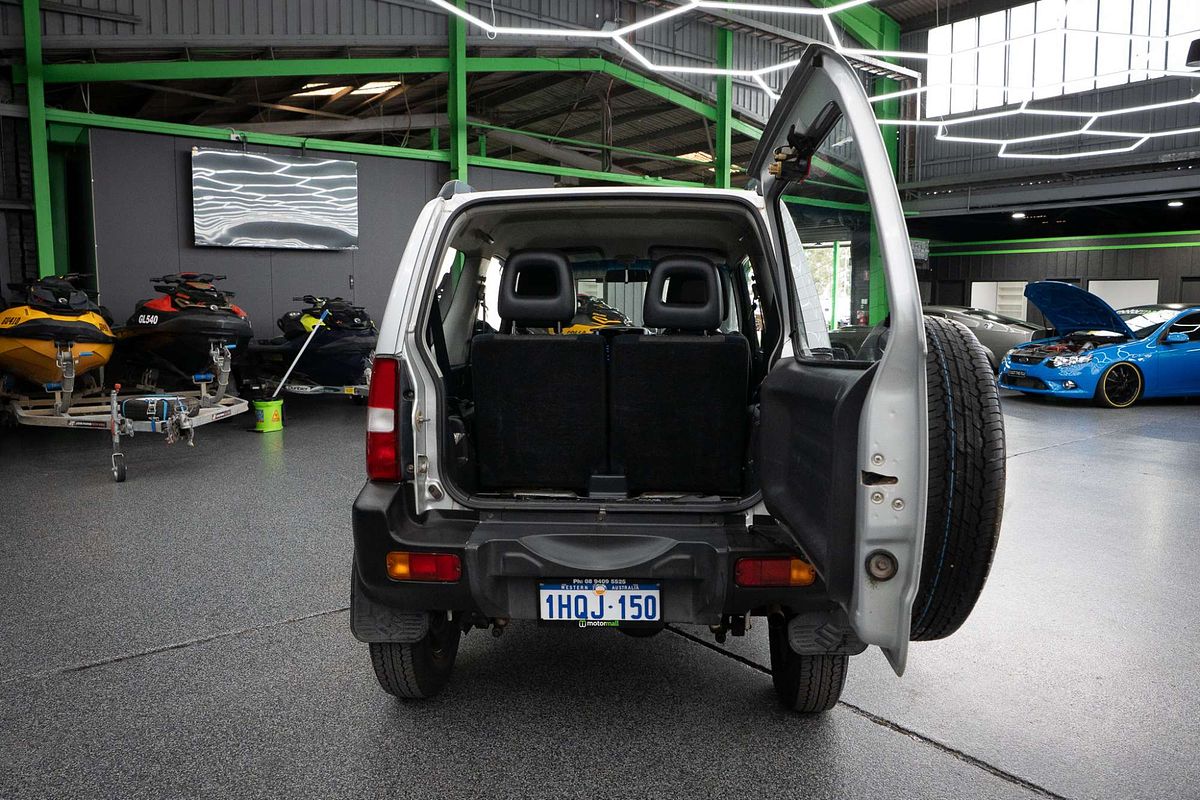 2010 Suzuki Jimny Sierra SN413 T6