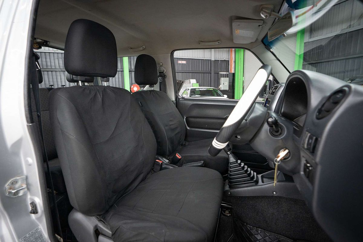 2010 Suzuki Jimny Sierra SN413 T6