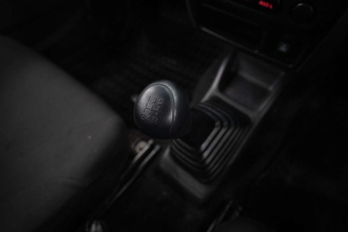 2010 Suzuki Jimny Sierra SN413 T6