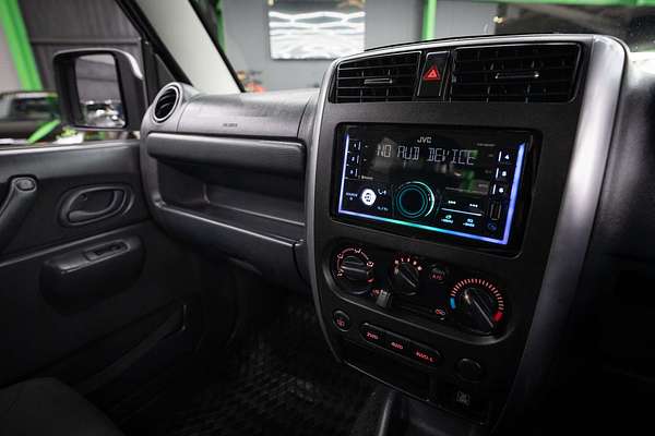 2010 Suzuki Jimny Sierra SN413 T6