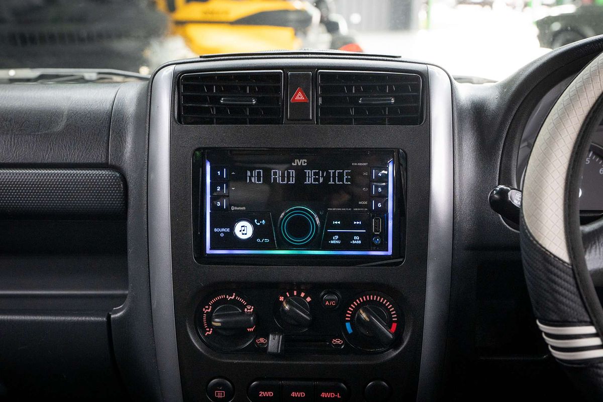 2010 Suzuki Jimny Sierra SN413 T6