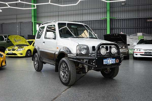 2010 Suzuki Jimny Sierra SN413 T6