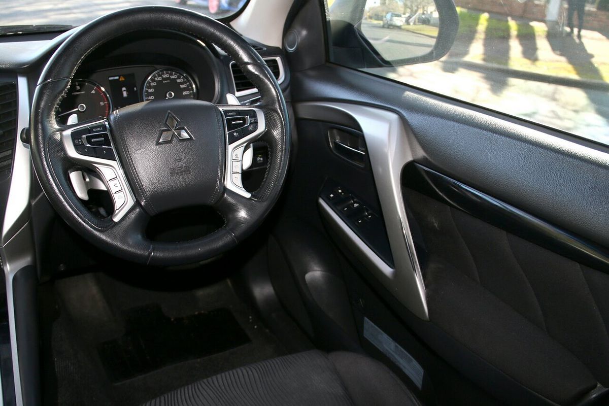 2018 Mitsubishi Pajero Sport GLX QE