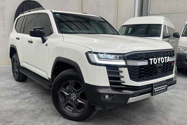 2022 Toyota Landcruiser GR Sport FJA300R
