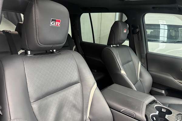 2022 Toyota Landcruiser GR Sport FJA300R