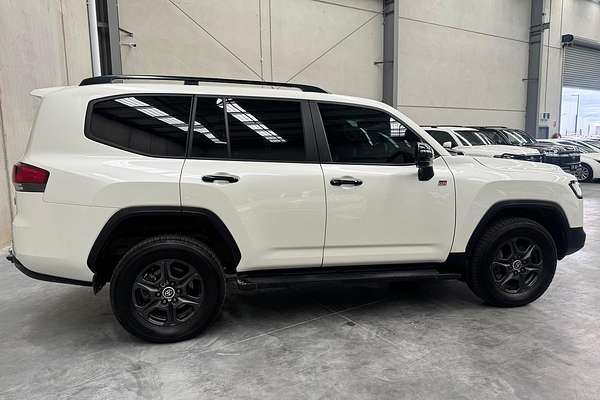 2022 Toyota Landcruiser GR Sport FJA300R