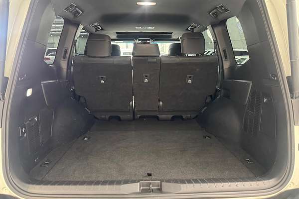 2022 Toyota Landcruiser GR Sport FJA300R