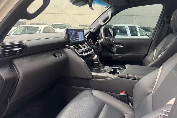 2022 Toyota Landcruiser GR Sport FJA300R