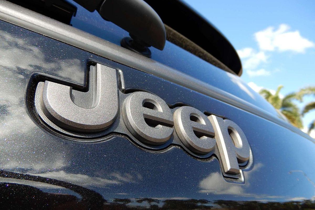 2020 Jeep Compass S-Limited M6