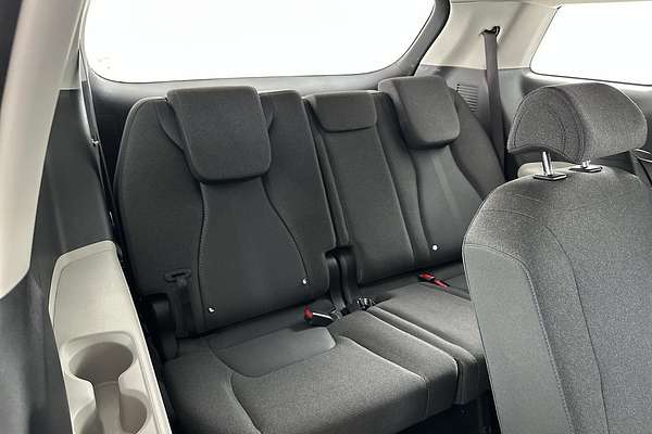 2022 Kia Carnival S KA4