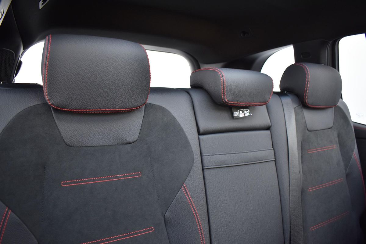 2024 Mercedes-Benz GLB-Class GLB200 X247