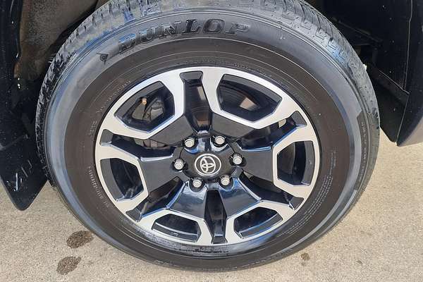 2022 Toyota Hilux SR5 GUN126R 4X4