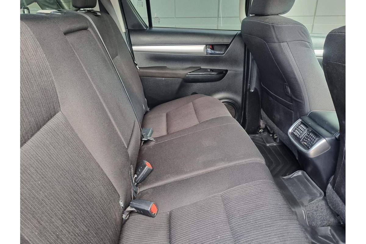 2022 Toyota Hilux SR5 GUN126R 4X4
