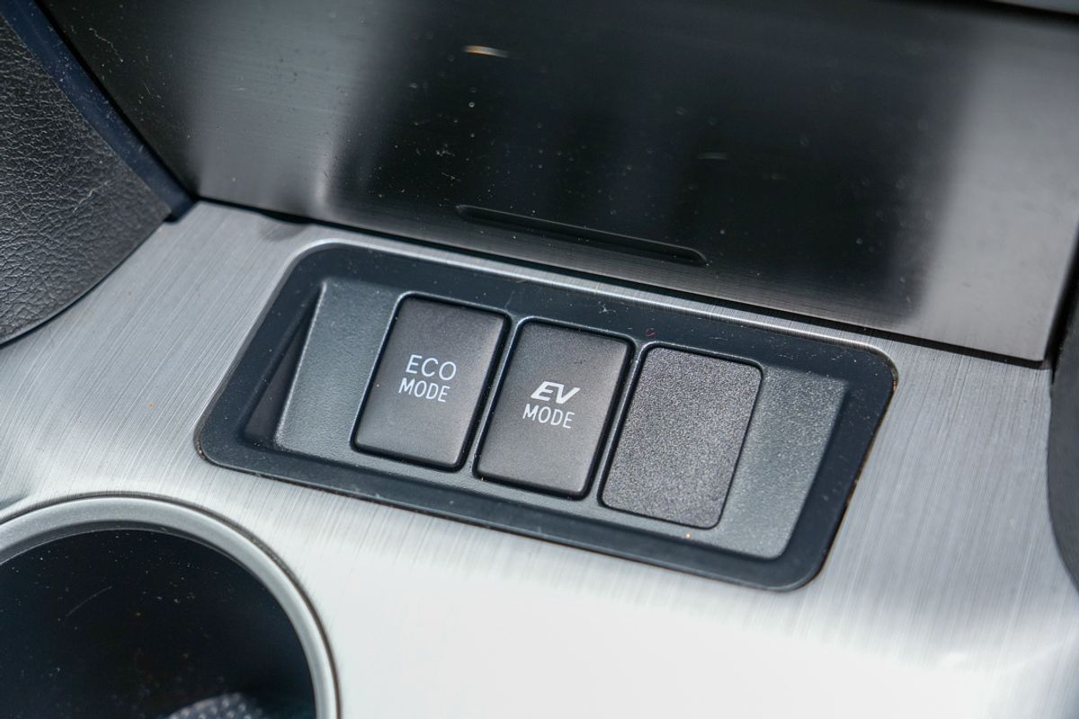 2013 Toyota Camry Hybrid H AVV50R
