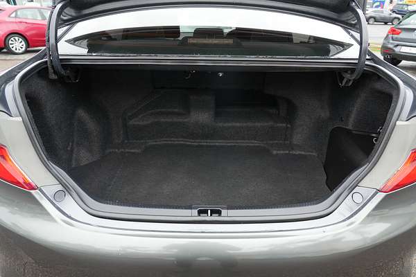2013 Toyota Camry Hybrid H AVV50R