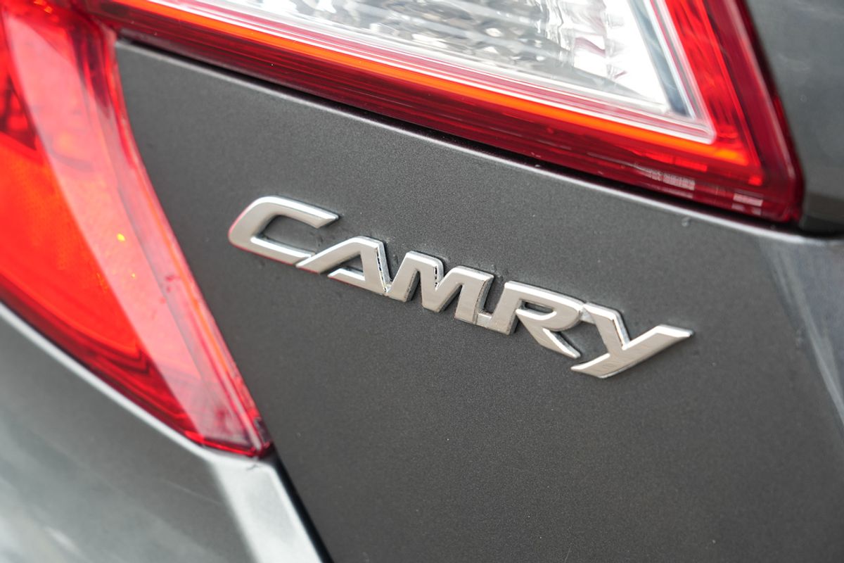 2013 Toyota Camry Hybrid H AVV50R