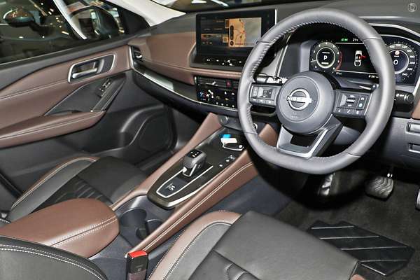 2025 Nissan QASHQAI Ti J12