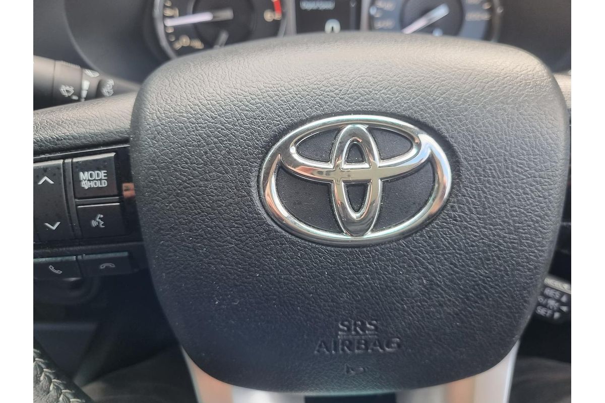2022 Toyota Hilux SR5 GUN126R 4X4