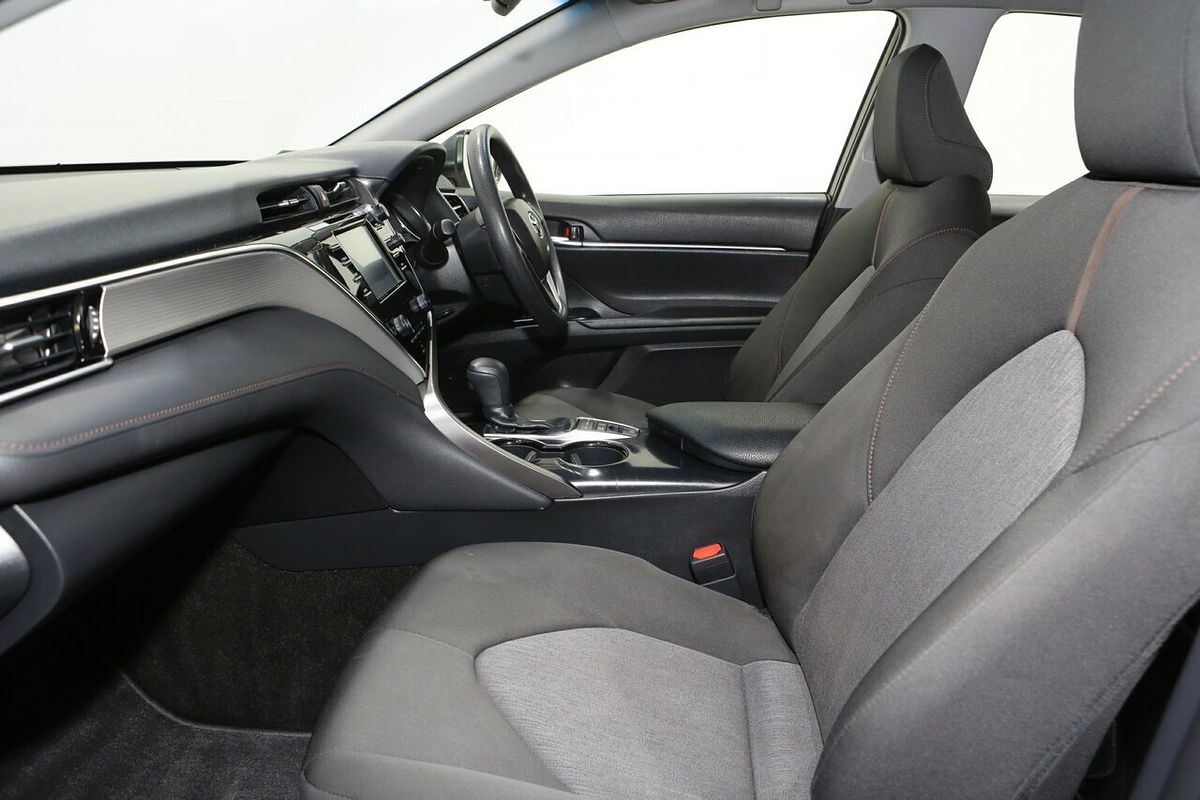2018 Toyota Camry Ascent AXVH71R