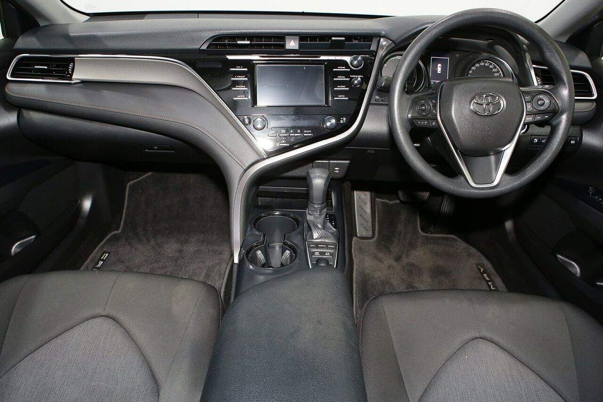 2018 Toyota Camry Ascent AXVH71R