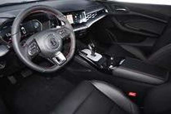 2024 MG MG5 Essence